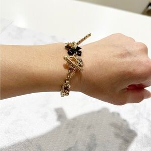 🌿 🌟🌸Betsey Johnson charm bracelet🌟🌸